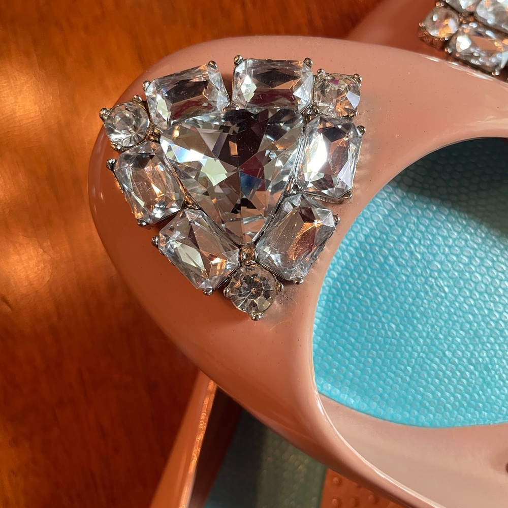 Elegant Pink Flats with Crystal Embellishments okaB